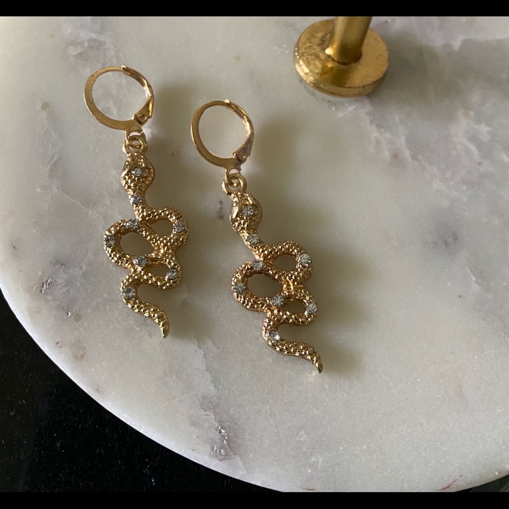 MAKE ME AND OFFER Gold and Rhinestone Snake Charm Huggie Earrings
